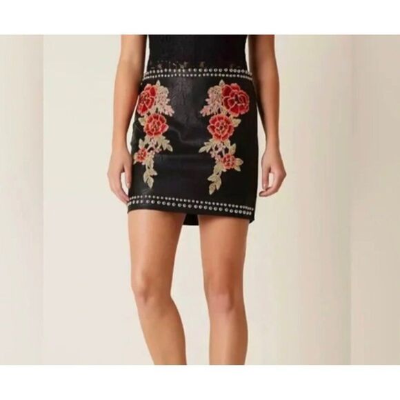 Romeo + Juliet Dresses & Skirts - NWT Romeo + Juliet Faux Leather Embroidered Studded Black Mini Size M